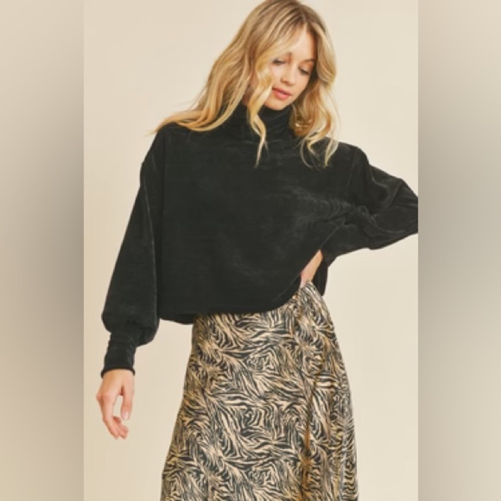 If She loves Black Chenille Turtleneck Sweater